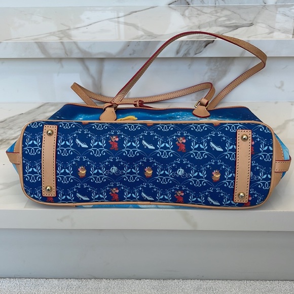 Dooney & Bourke Cinderella Carriage Shopper Tote Bag Purse NWOT - Picture 8 of 15